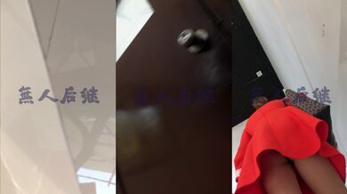 无人后继10红色连衣短裙抄底